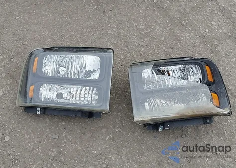 2000 Ford Excursion Xlt из США, поврежденный, VIN 1FMNU40S8YEA37729